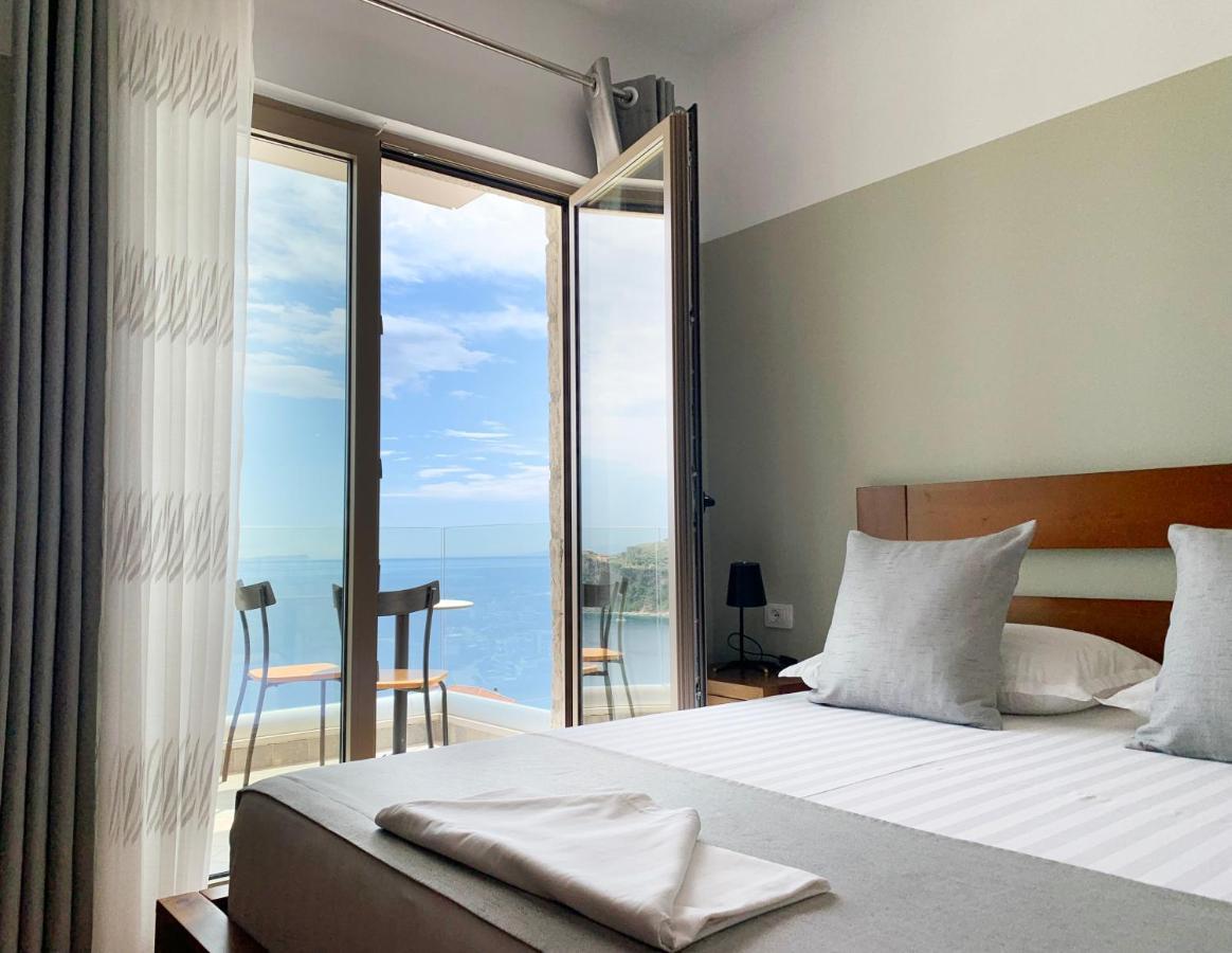 Hotel Vila 8 Himare Esterno foto