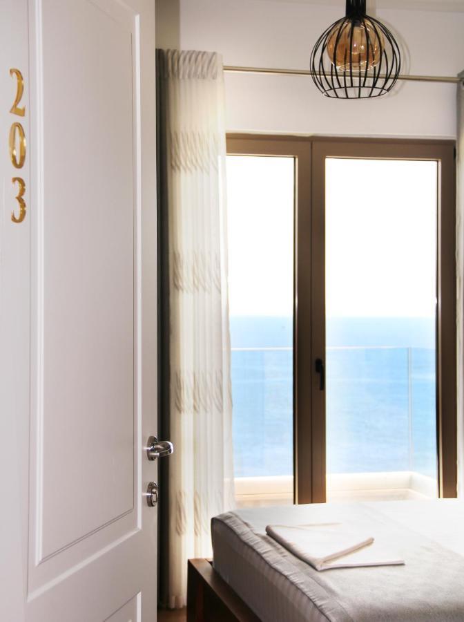 Hotel Vila 8 Himare Esterno foto